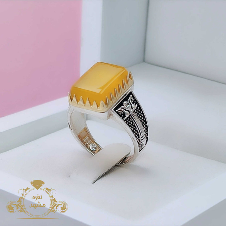 انگشتر هخامنشی عقیق زرد نگین چهارگوش مردانه
