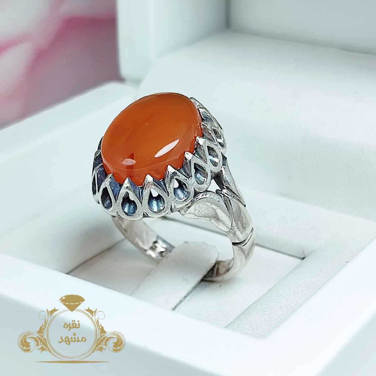 انگشتر عقیق یمنی پرتقالی چنگ اشکی